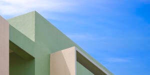 Who Actually Builds Recruitment Campaigns That Attract the Right Talent?